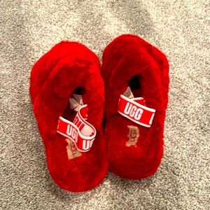 Ugg slippers size 4